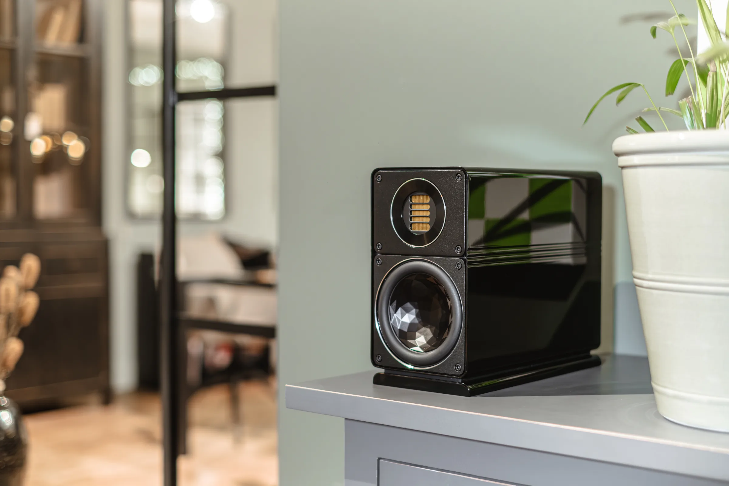 ELAC Elegant BS312.2 — Elegant Raflı Hoparlör